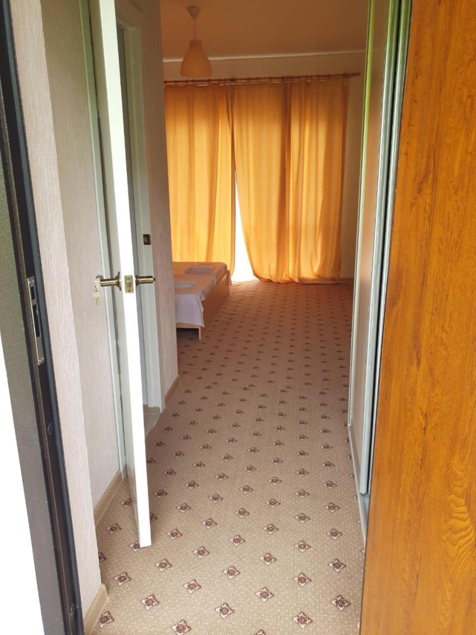 Palm Hotel New Athos Екстериор снимка