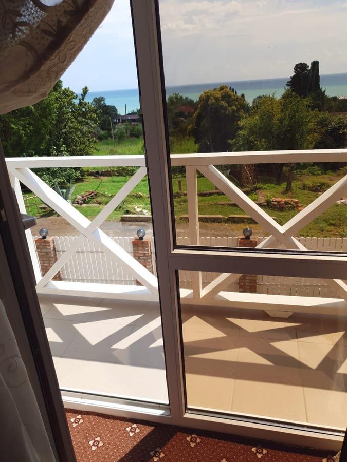Palm Hotel New Athos Екстериор снимка
